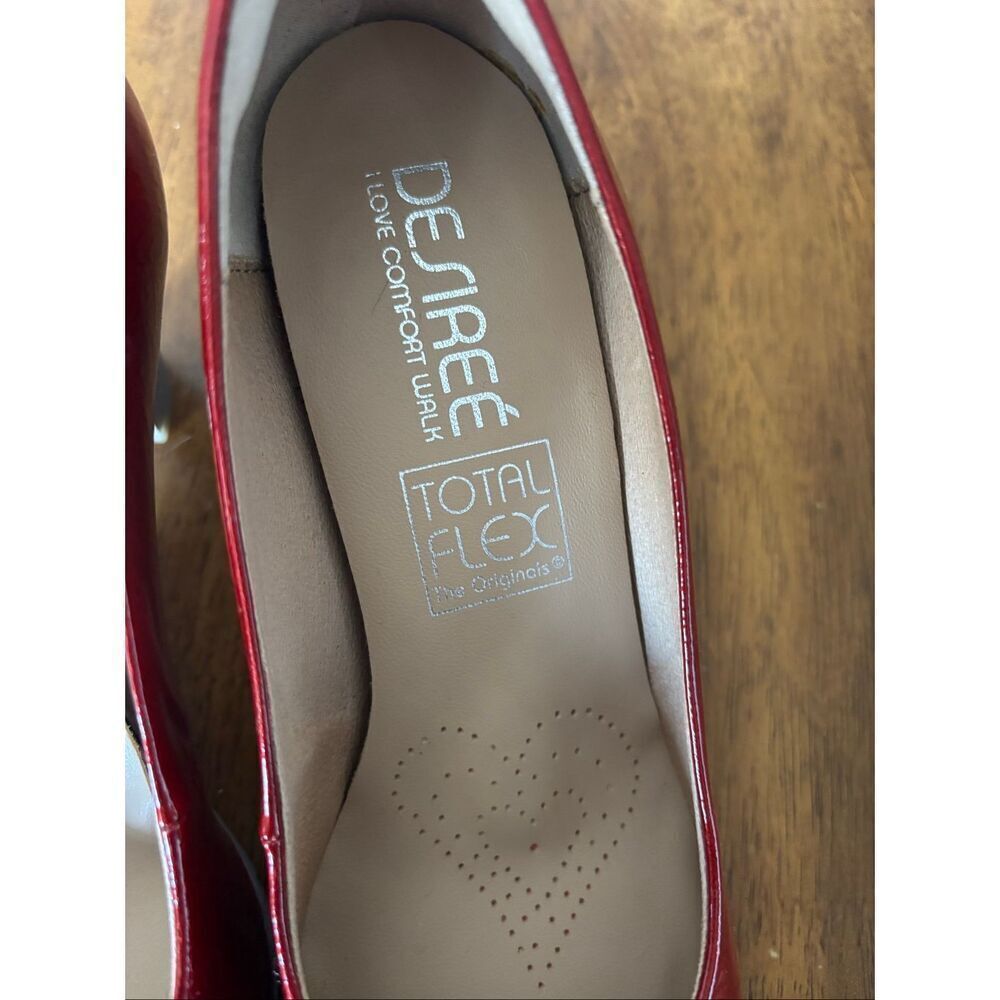 Heels  - Picture 2 of 7
